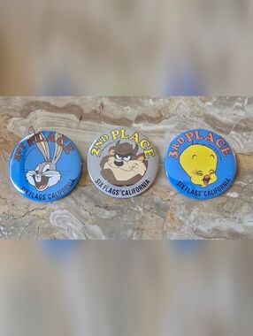 Vintage Looney Tunes Pinback Buttons
